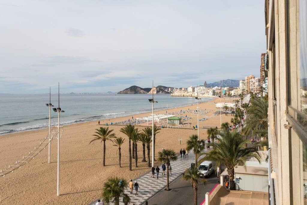 Seafront Luxury Levante Beach / Primera Linea Playa Levante Бенидорм Экстерьер фото